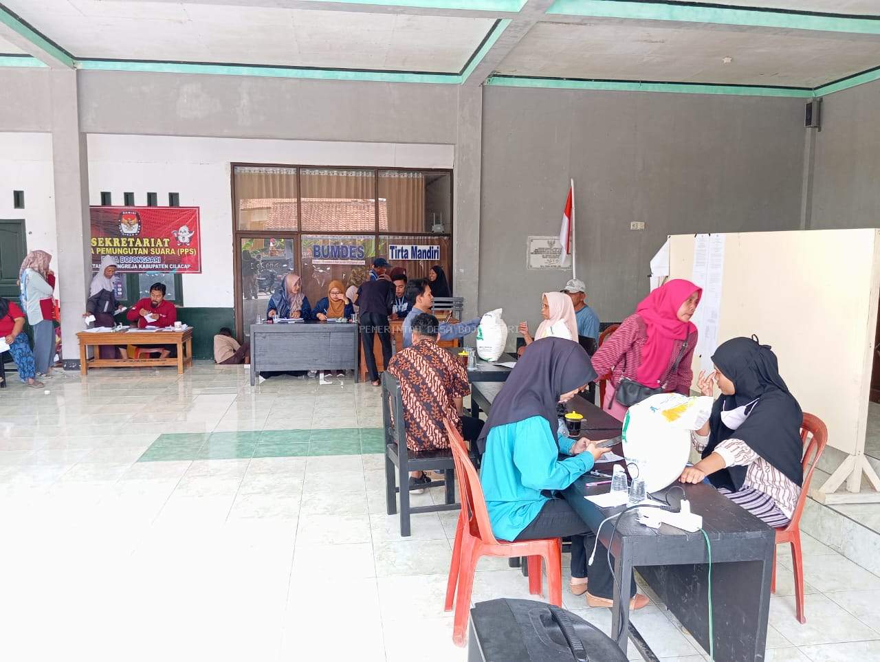 Penyaluran bantuan cadangan pangan pemerintah 